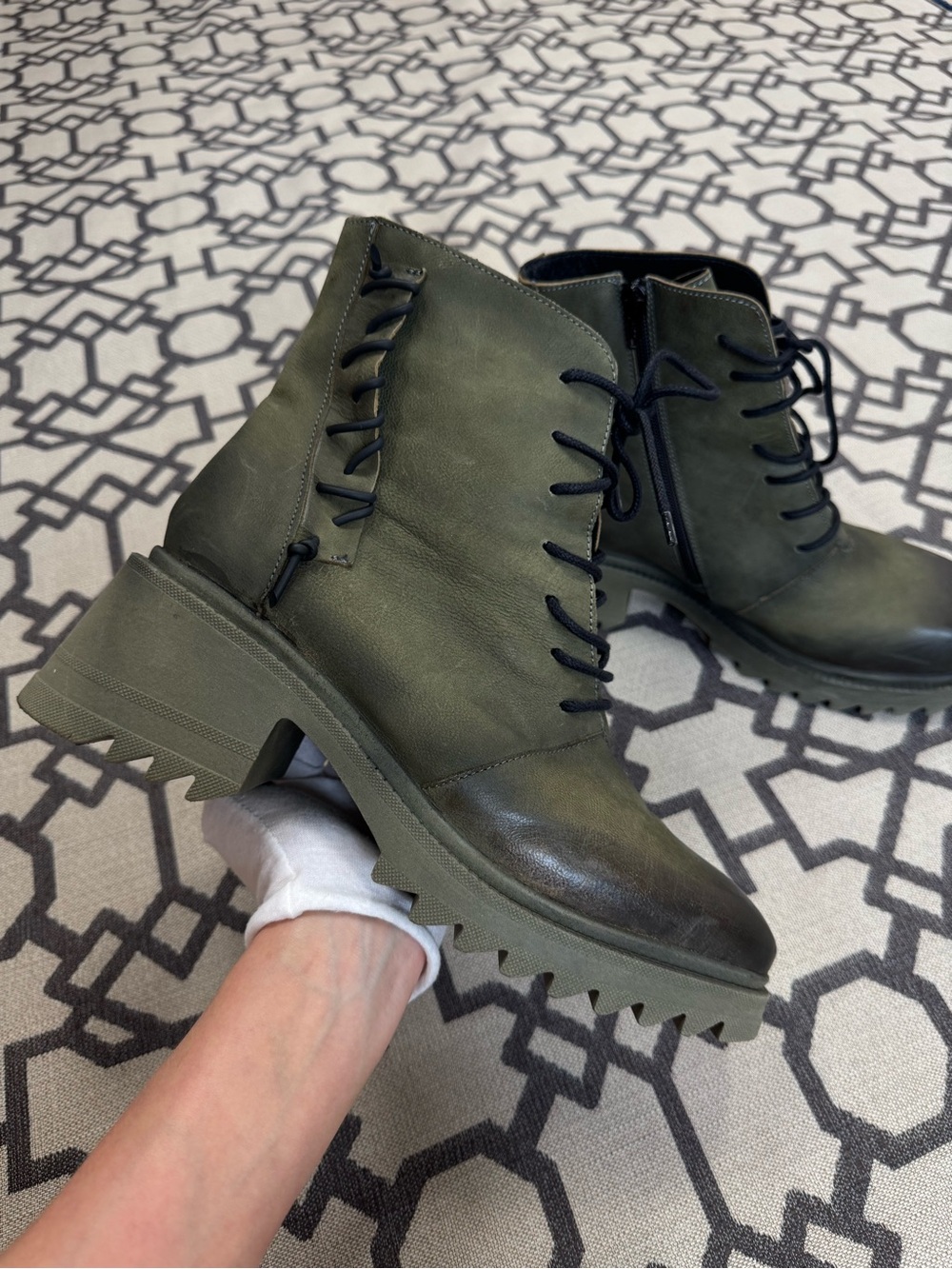 Papucei Avant Garde Lagenlook Leather Combat Boots EU 40 US 10 Olive Green
